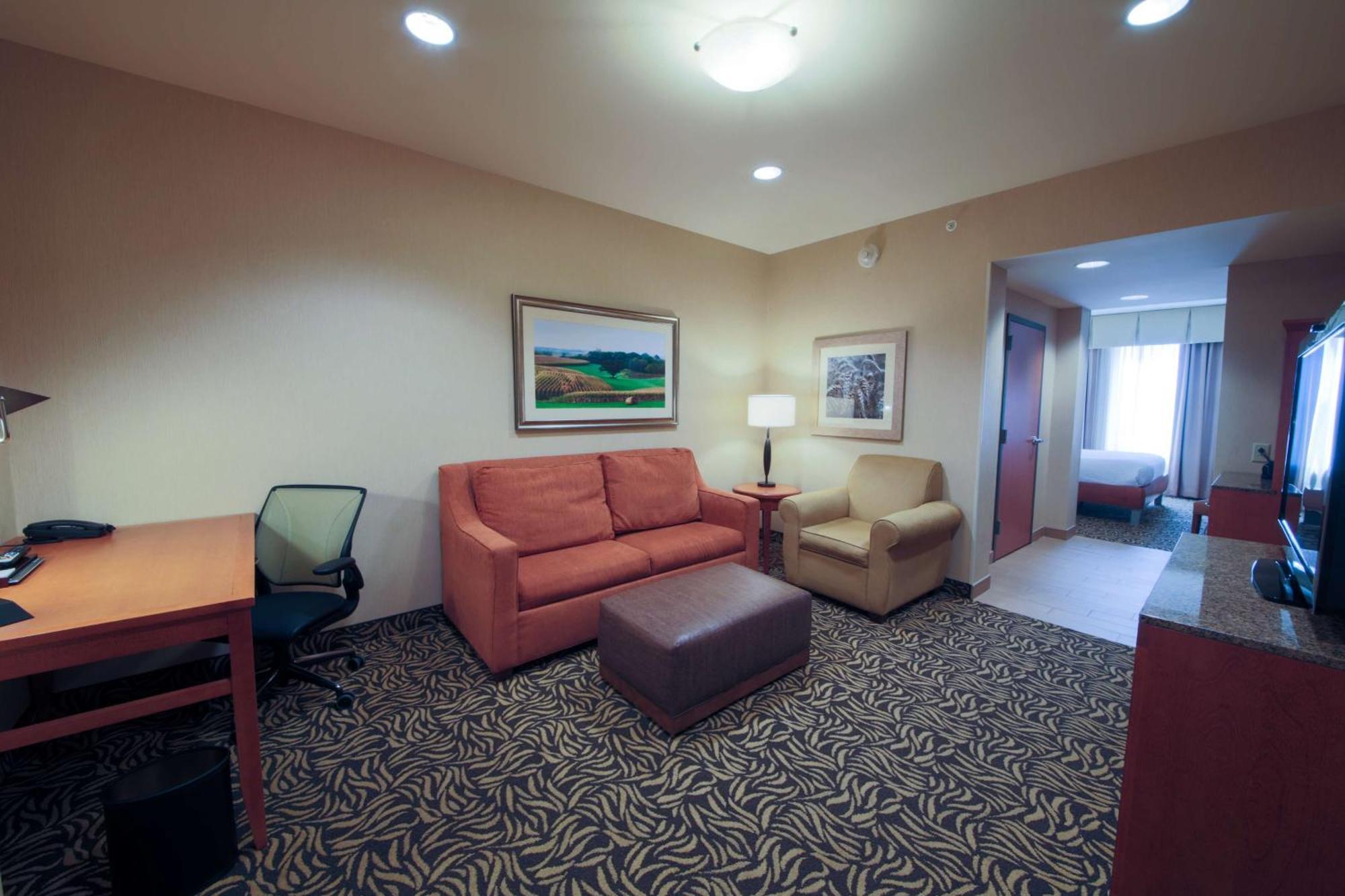 Hilton Garden Inn Cedar Falls Conference Center Exterior foto